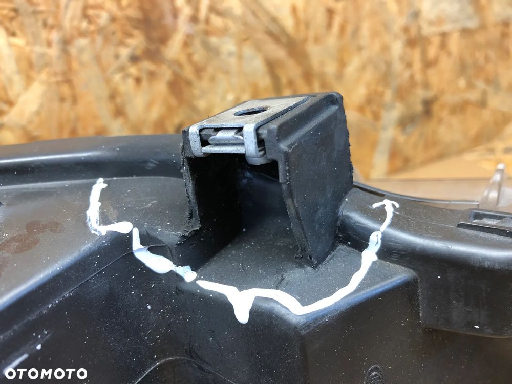 BMW 3 F30 F31 LEWA LAMPA PRZÓD EUROPA - 27