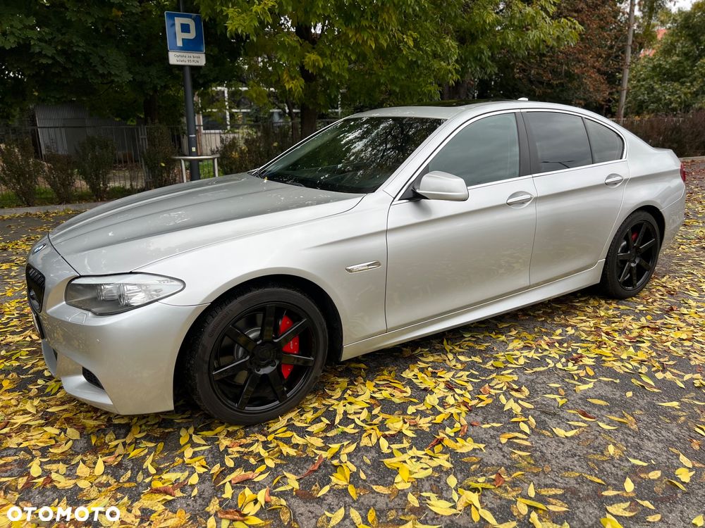BMW Seria 5 535i xDrive - 14