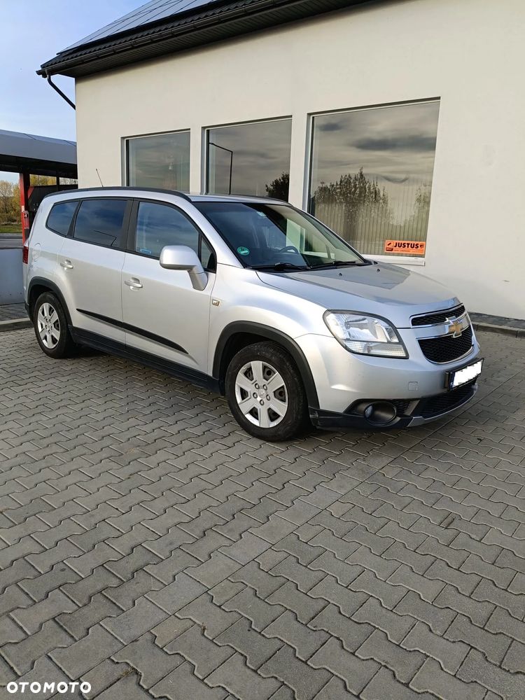 Chevrolet Orlando 2011 photo 2