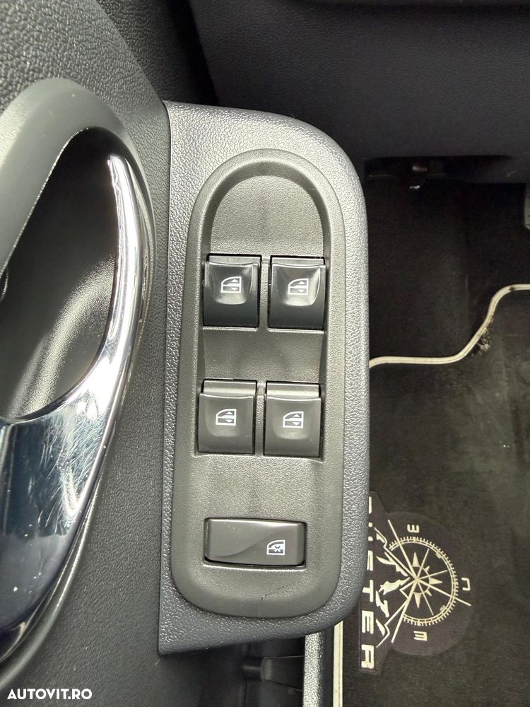Dacia Duster dCi 110 FAP 4x4 Prestige - 29