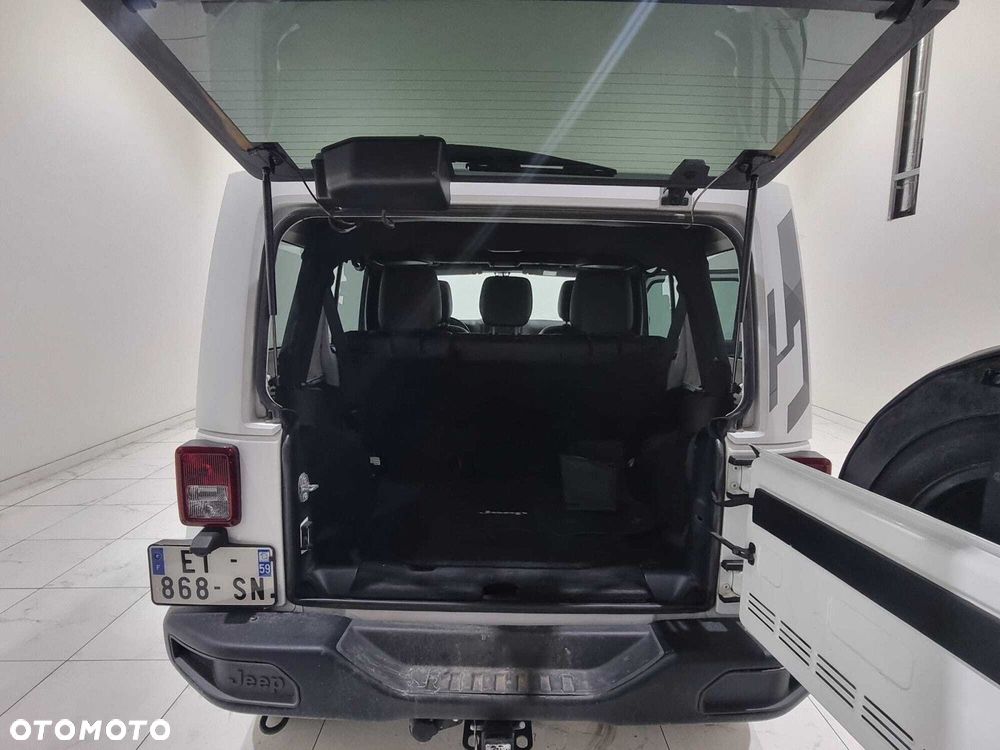 Jeep Wrangler - 17