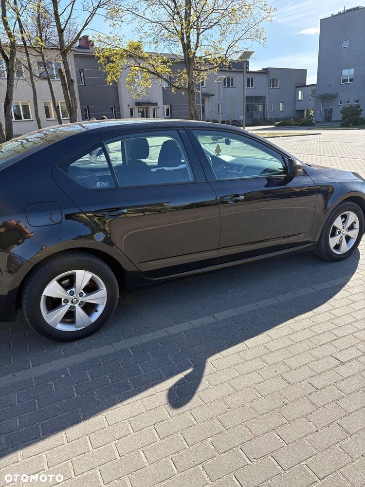 Skoda Octavia 1.5 TSI ACT Ambition - 4