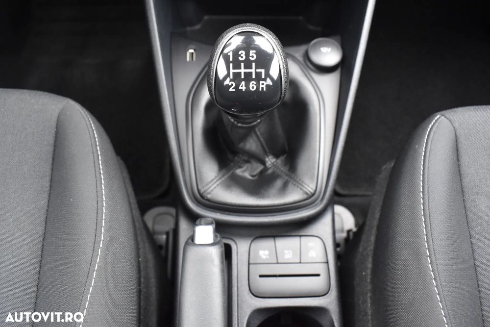 Ford Fiesta 1.0 EcoBoost Trend Connected - 28
