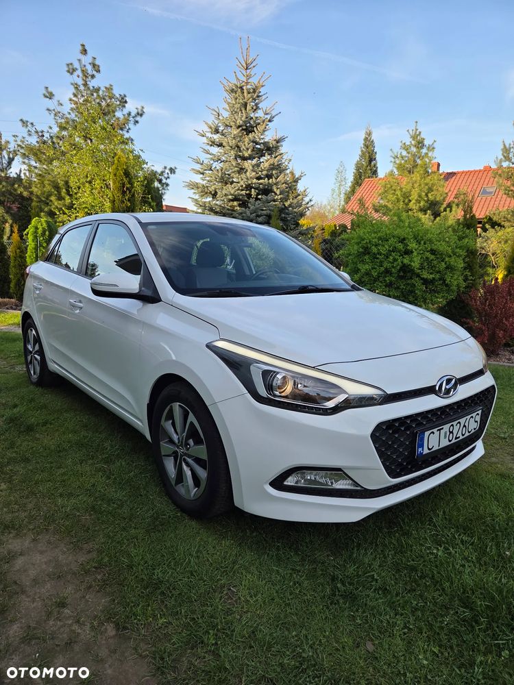 Hyundai i20 1.2 Intro Edition - 1