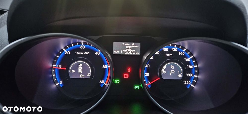 Hyundai ix35 2.0 CRDi 4WD Automatik Style - 22