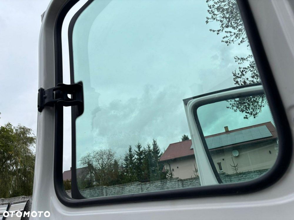 Volkswagen Crafter - 16