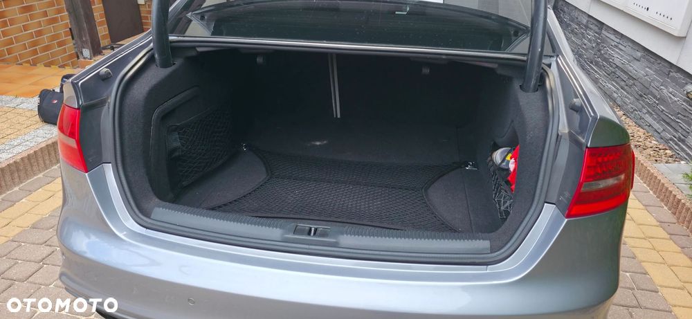 Audi A4 Limousine - 30