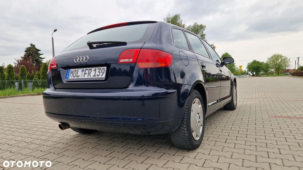 Audi A3 Sportback 1.6 Attraction - 9