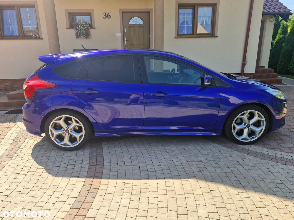 Ford Focus 2.0 EcoBoost ST - 7