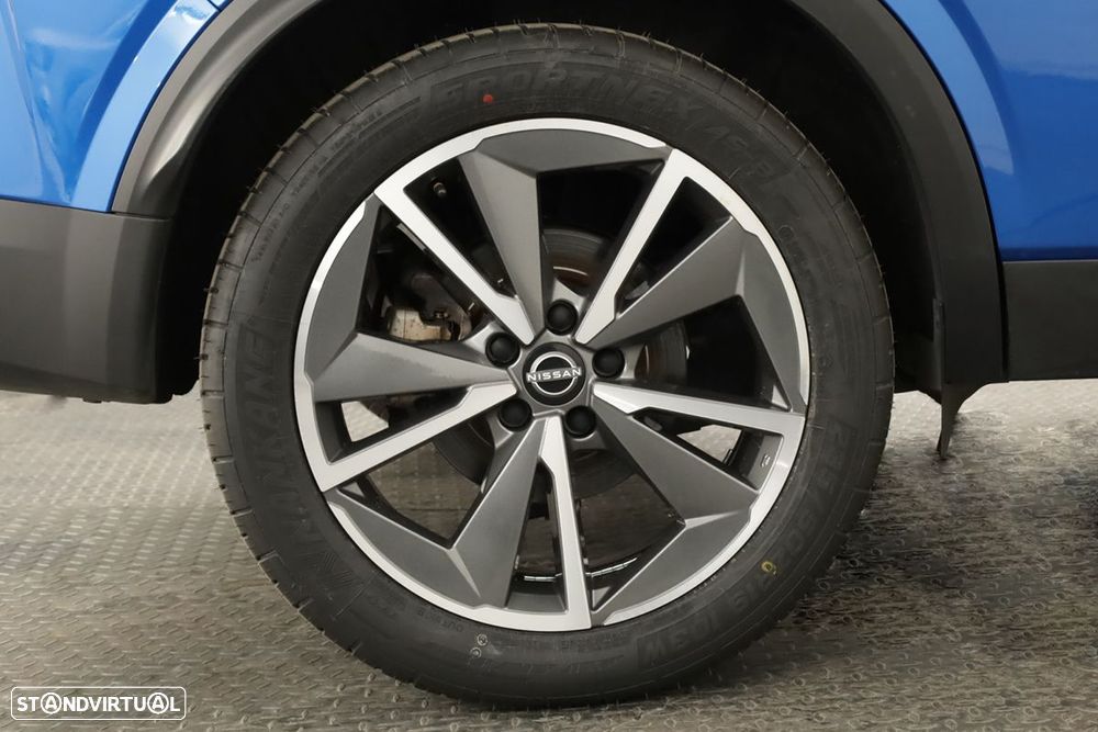 Nissan Qashqai 1.3 DIG-T N-Connecta Xtronic - 5