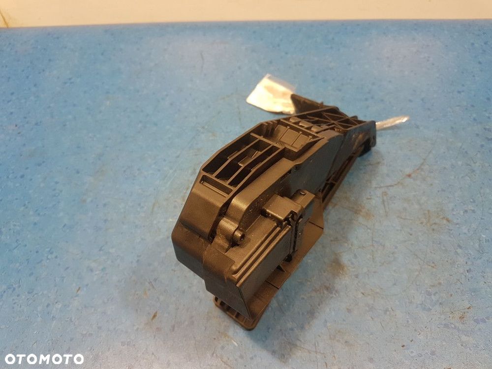BMW 1 E87 118D POTENCJOMETR GAZU 74766500 N47 - 7
