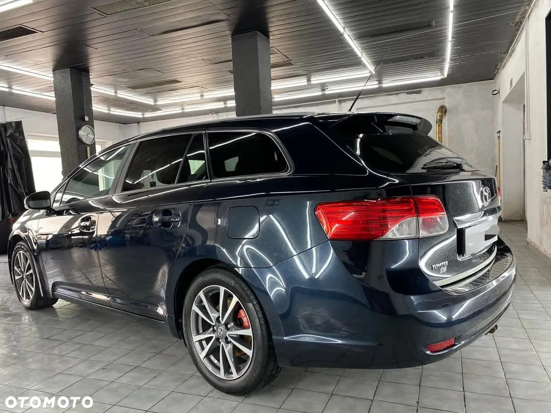 Toyota Avensis 1.8 Sol plus NAVI - 5