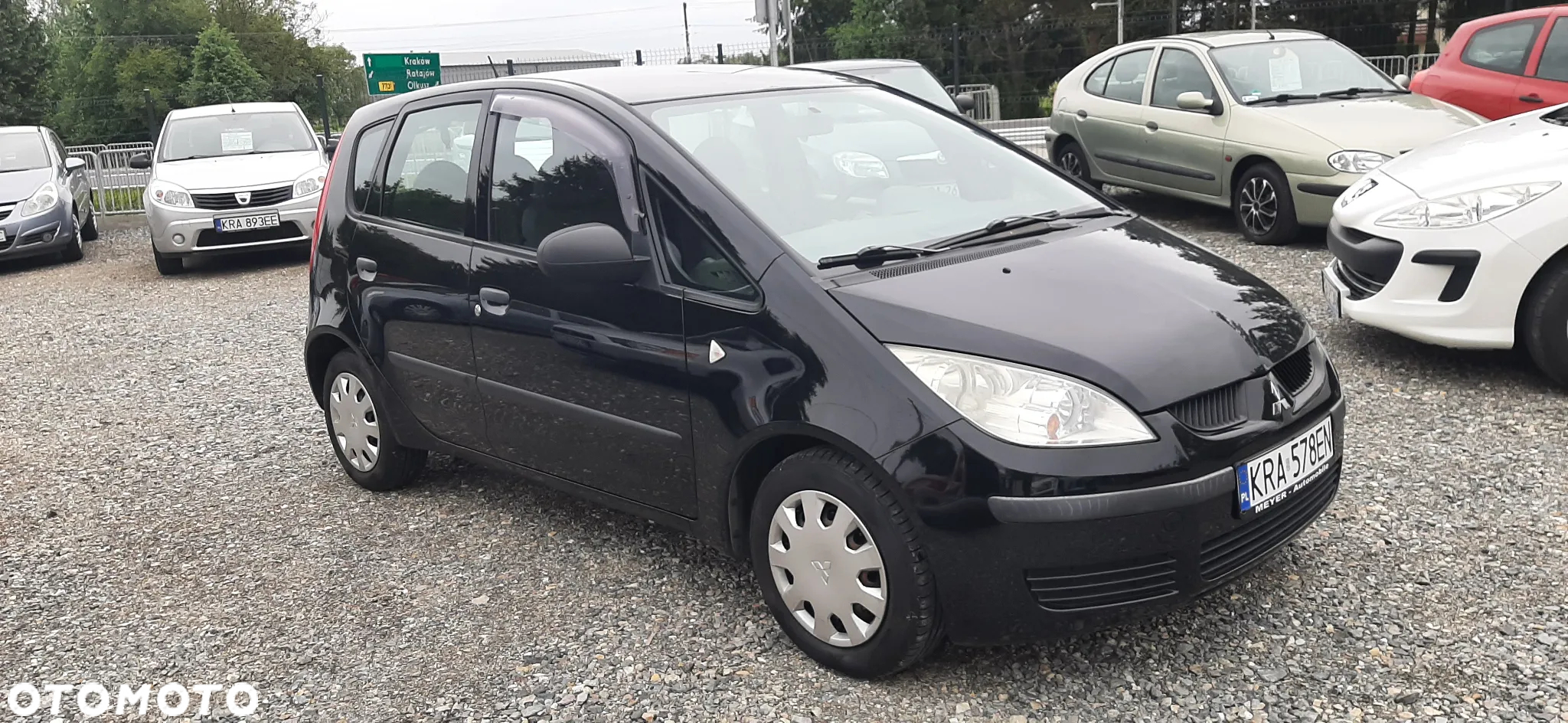 Mitsubishi Colt - 12