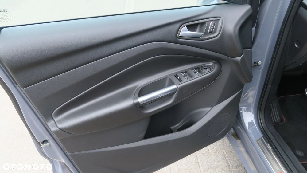 Ford Kuga - 20