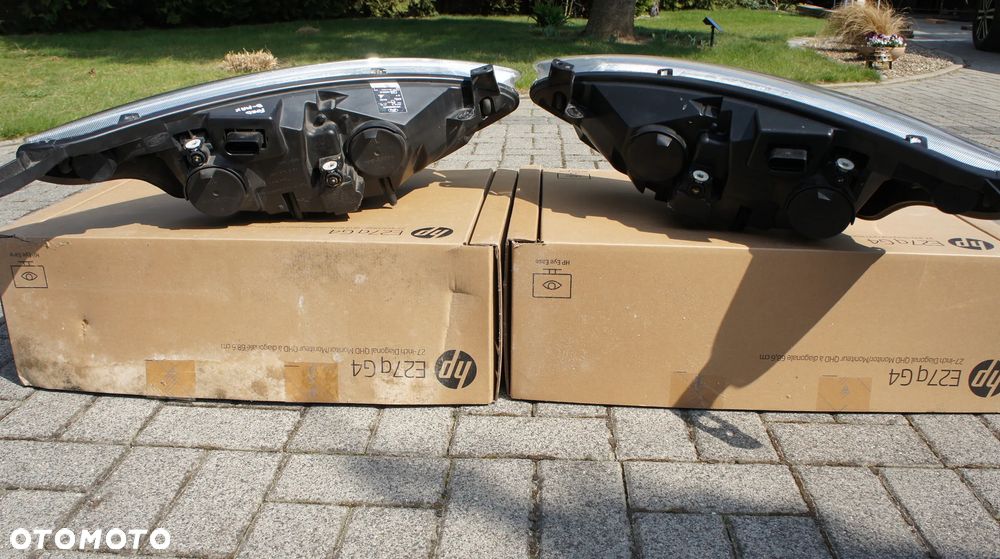 PRZEDNIA LEWA PRAWA LAMPA FORD B-MAX B MAX - 16