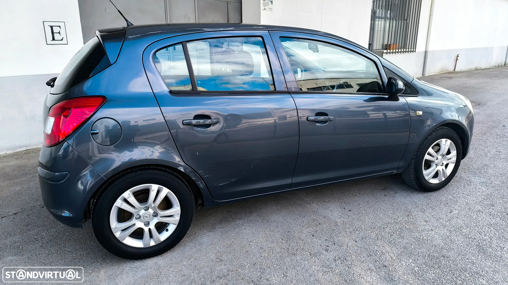 Opel Corsa 1.2 Enjoy - 28