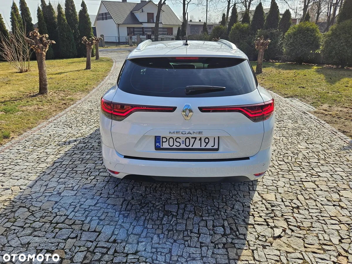 Renault Megane Grandtour TCe 140 GPF EDC LIMITED - 10