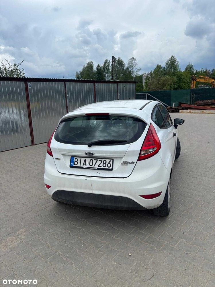 Ford Fiesta - 3