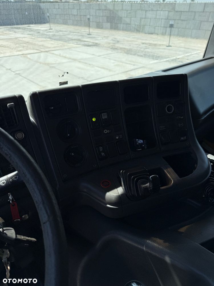 Scania P94 CB 6x4 - 13