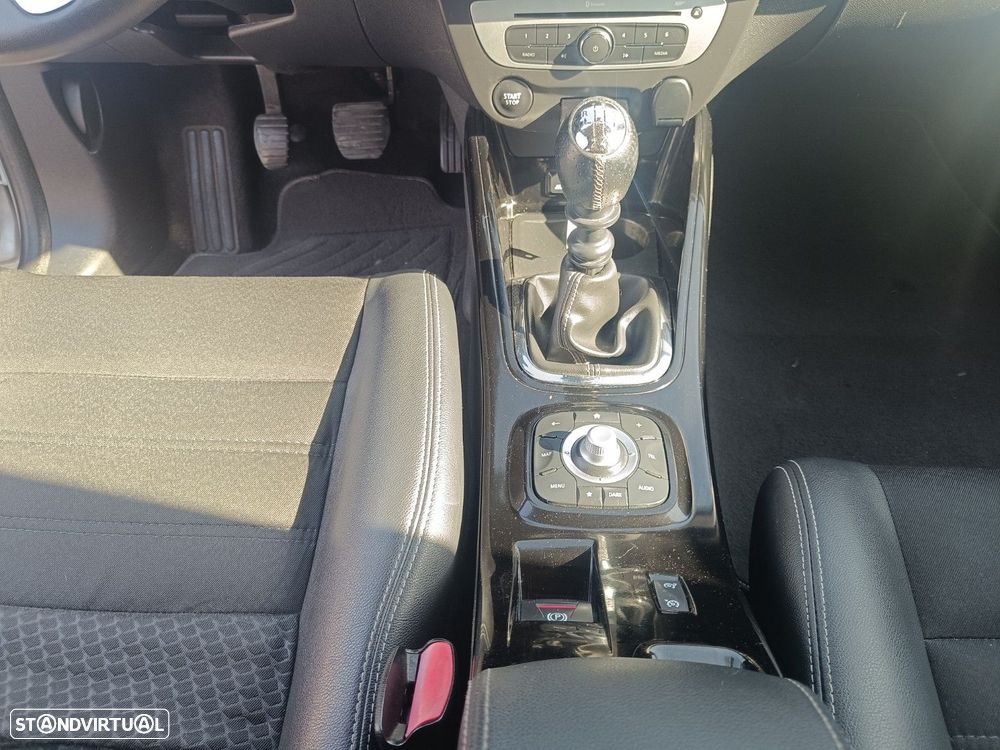 Renault Mégane 1.6 dCi Bose Edition - 19