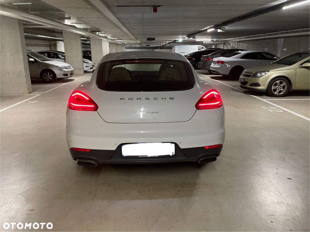 Porsche Panamera Edition - 3