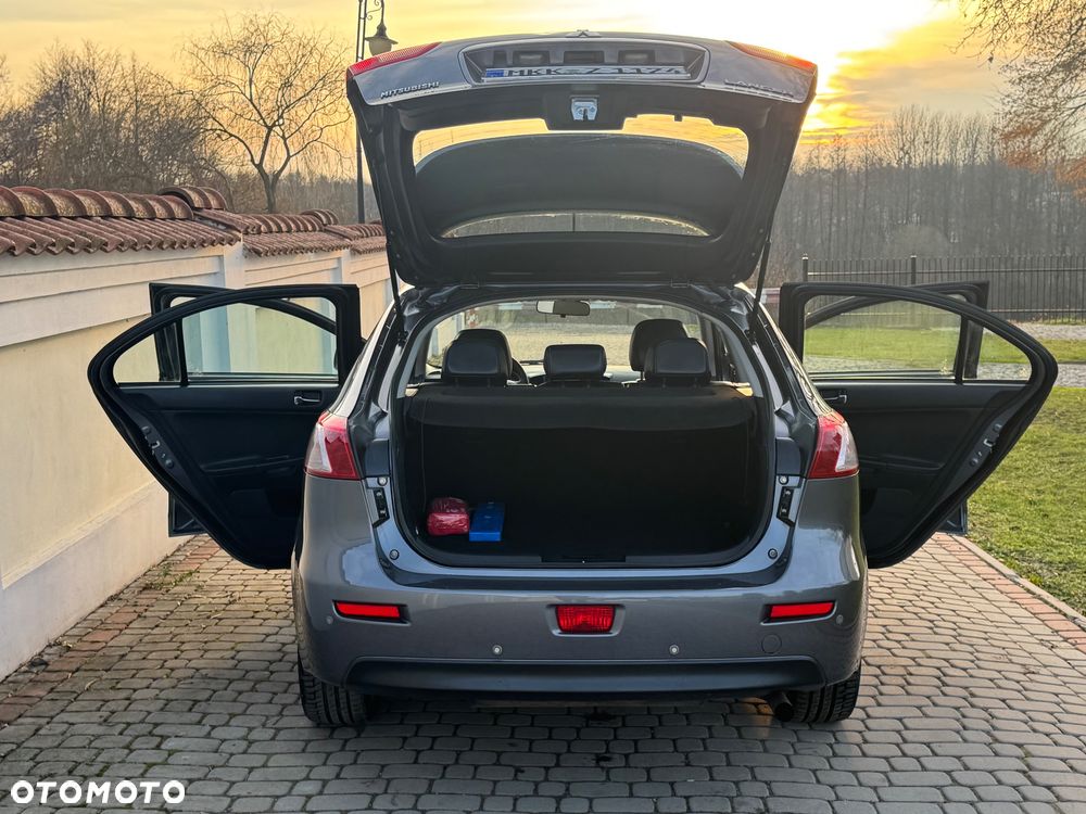 Mitsubishi Lancer - 13