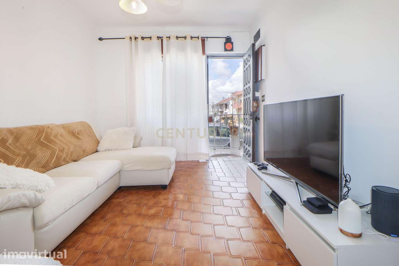 Apartamento T3 com garagem no Alto do Moinho,  em Corroios - Grande imagem: 2/21