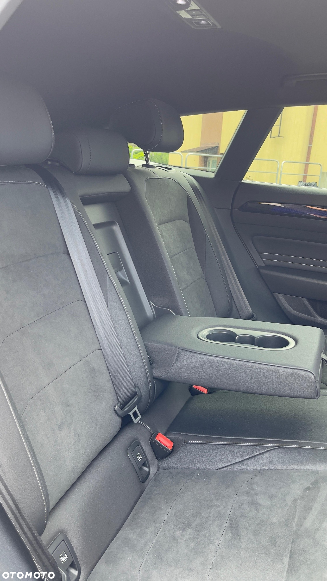 Volkswagen Arteon 2.0 TSI R-Line DSG - 9