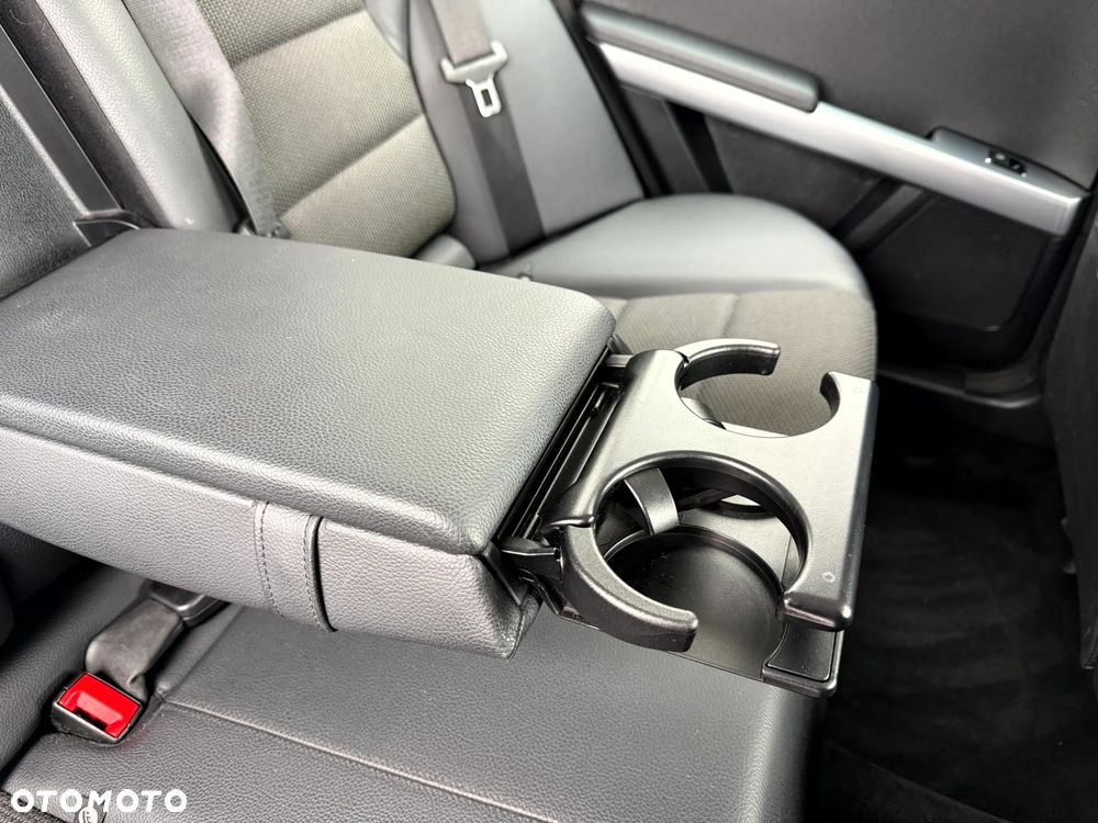 Mercedes-Benz GLK 350 CDI DPF 4Matic 7G-TRONIC SPORT EDITION - 23