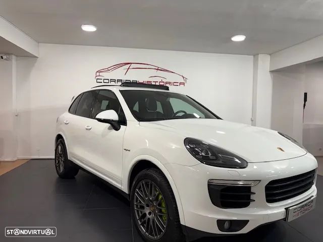 Porsche Cayenne S E-Hybrid Platinum Edition - 56