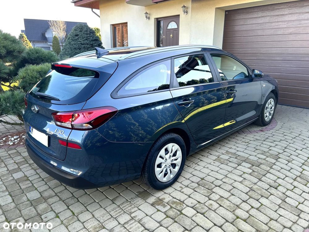Hyundai i30 1.6 D Comfort - 13