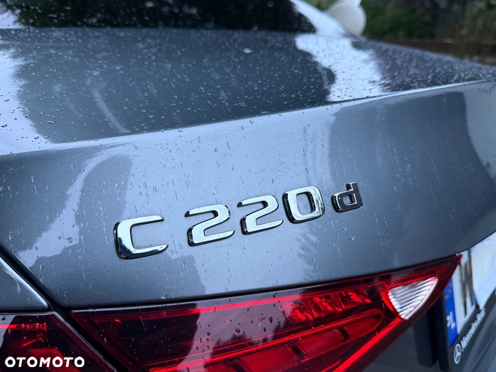 Mercedes-Benz Klasa C 220 d mHEV 4-Matic AMG - 27