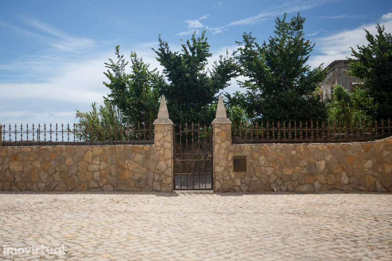 Moradia Isolada T6 com Terreno de 1.490 m2 | Quinta da Coutada - Grande imagem: 2/50