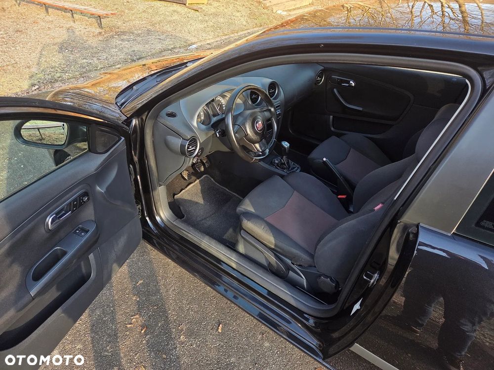 Seat Ibiza SC 1.4 16V Sport - 7