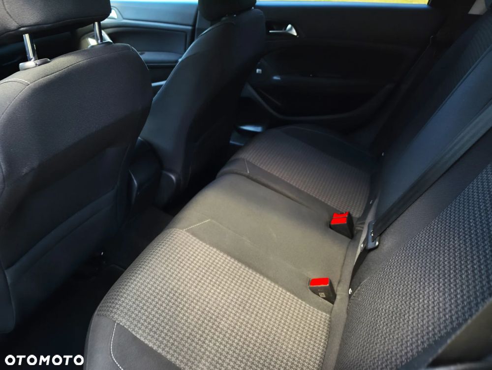 Peugeot 308 BlueHDi 130 EAT8 Stop & Start Allure Business-Paket - 13