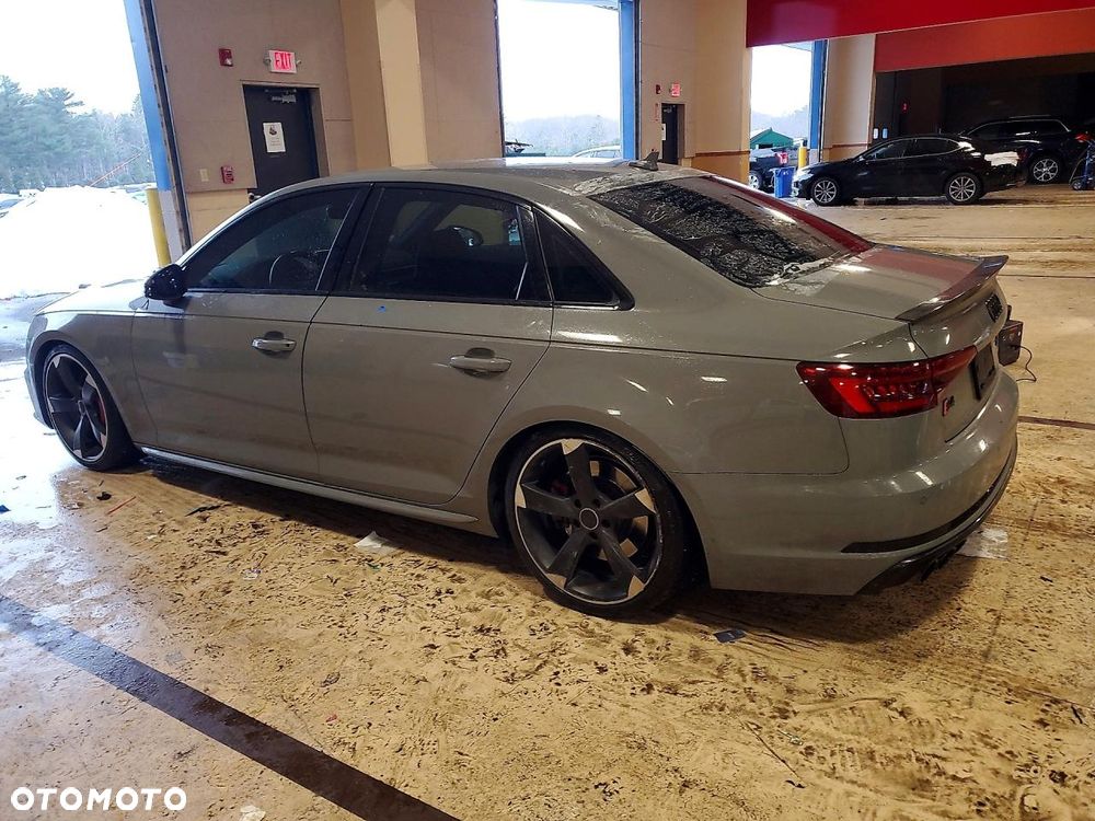 Audi S4 Limousine - 3