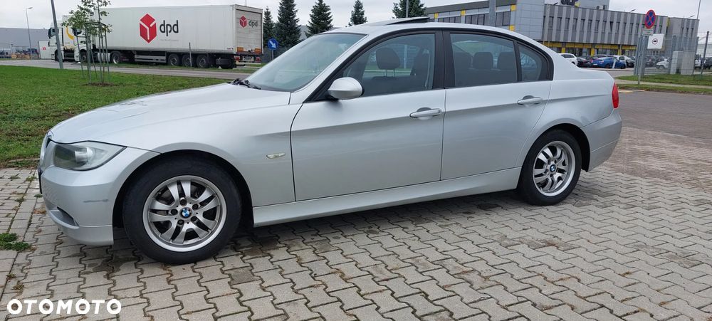 BMW Seria 3 318d - 12