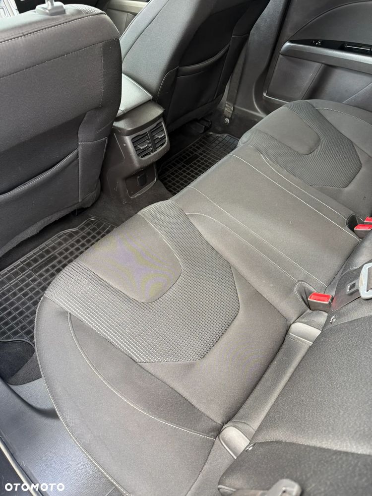 Ford Mondeo 2.0 Hybrid Titanium - 6
