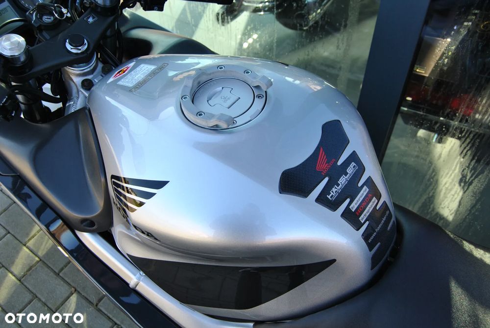 Honda CBR - 23