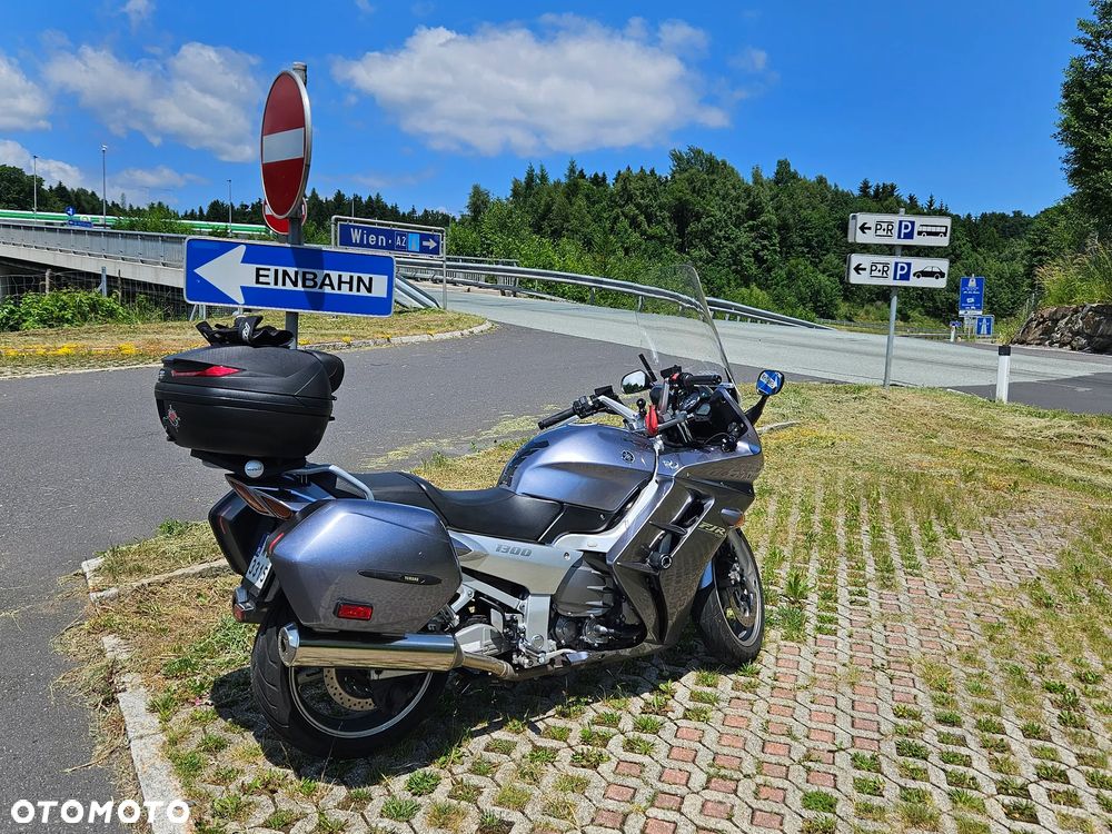 Yamaha FJR - 24