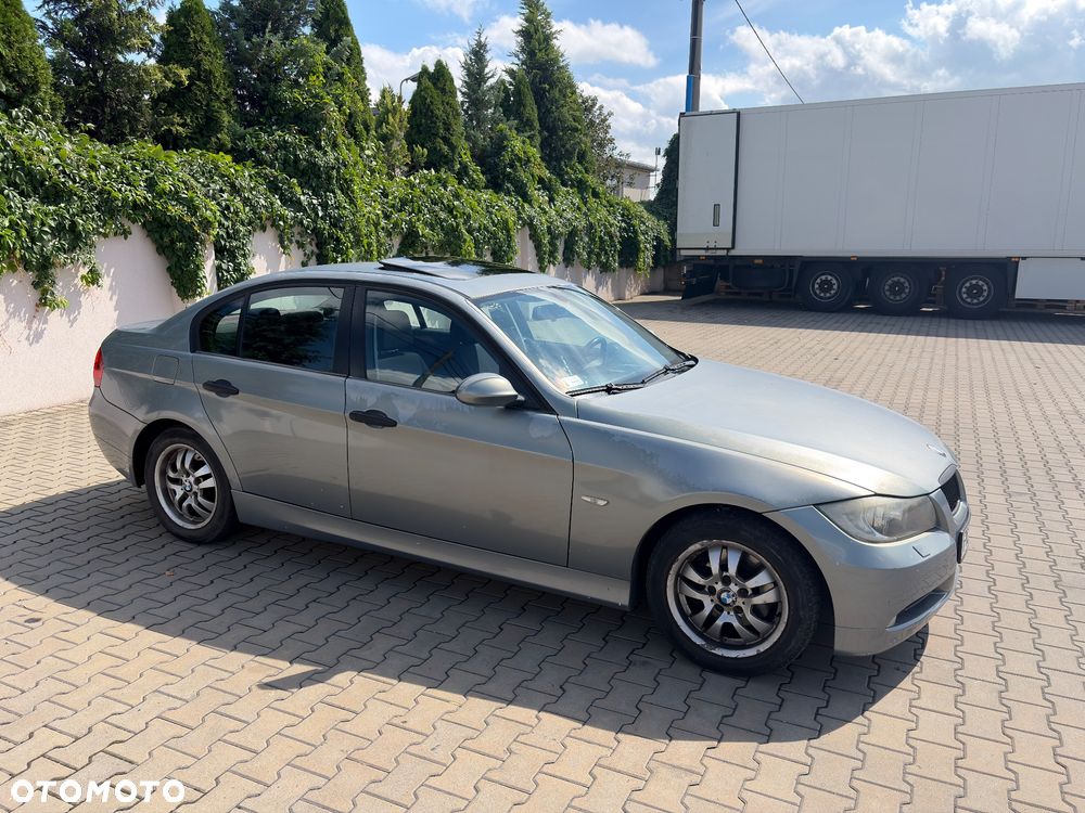 BMW Seria 3 320d - 4