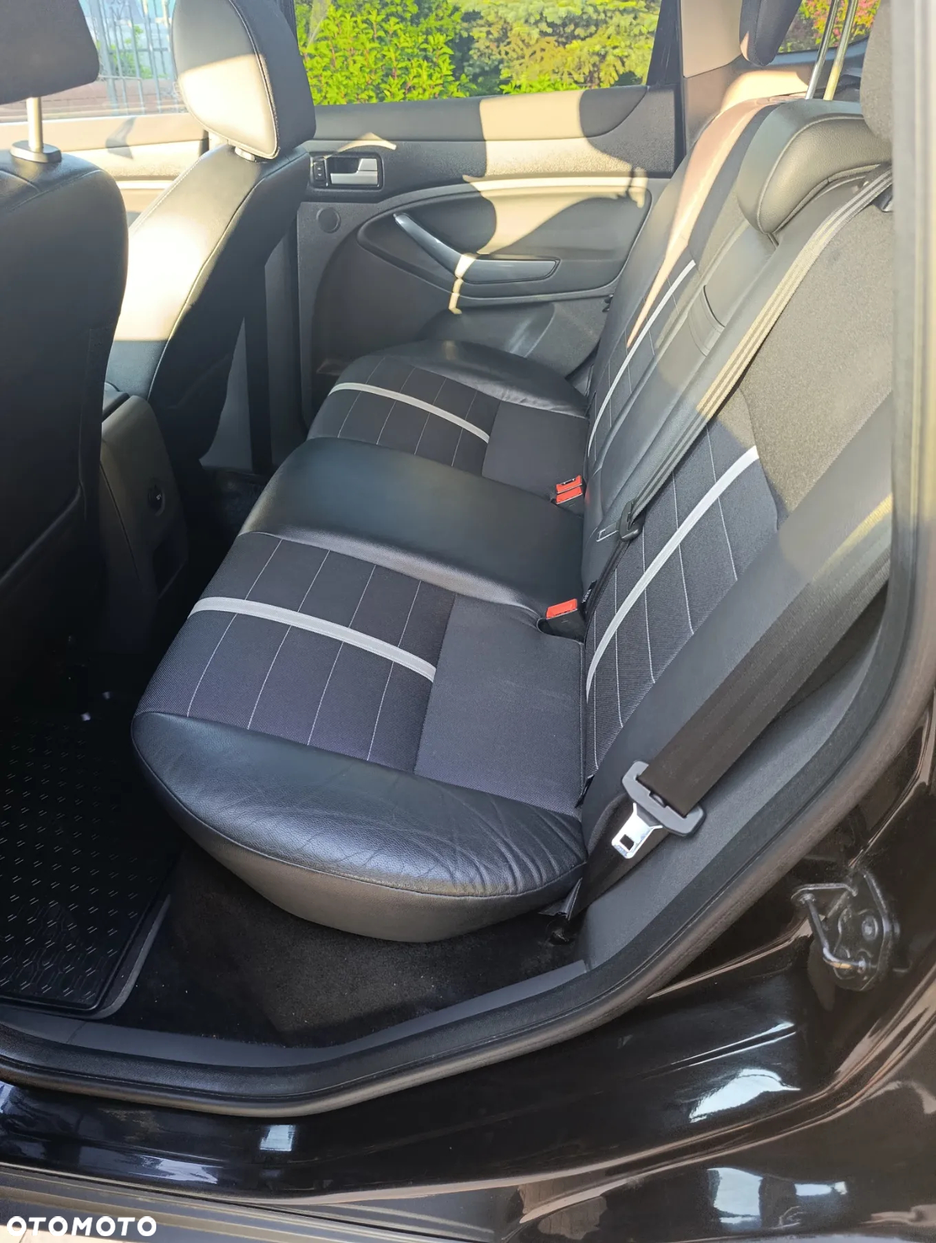 Ford Kuga 2.0 TDCi Titanium - 8