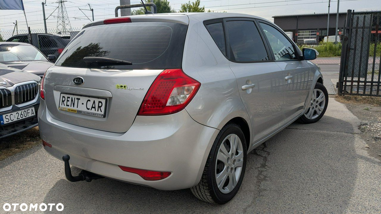 Kia Ceed - 5