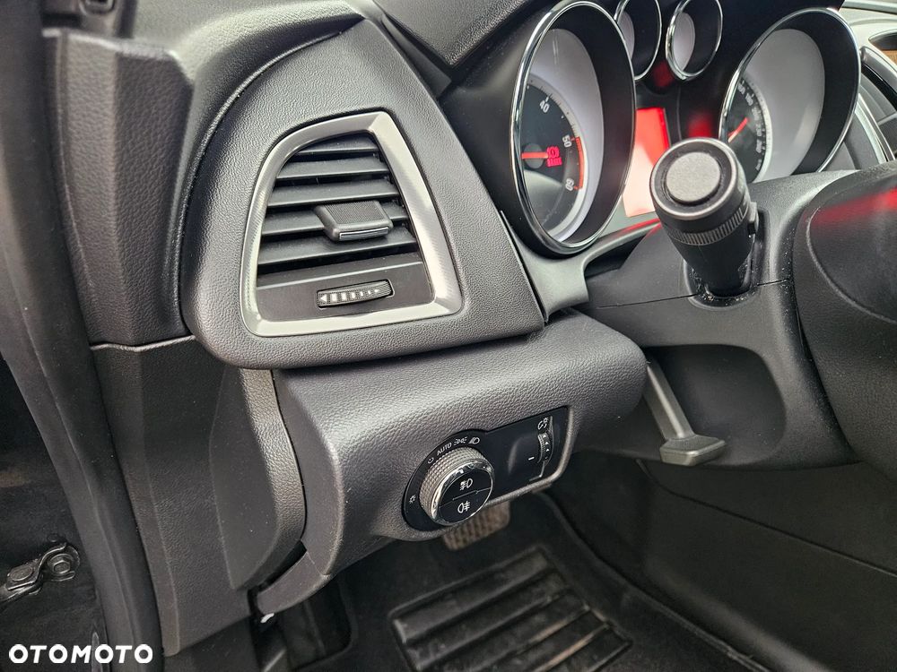 Opel Astra 2.0 CDTI Automatik Exklusiv - 35