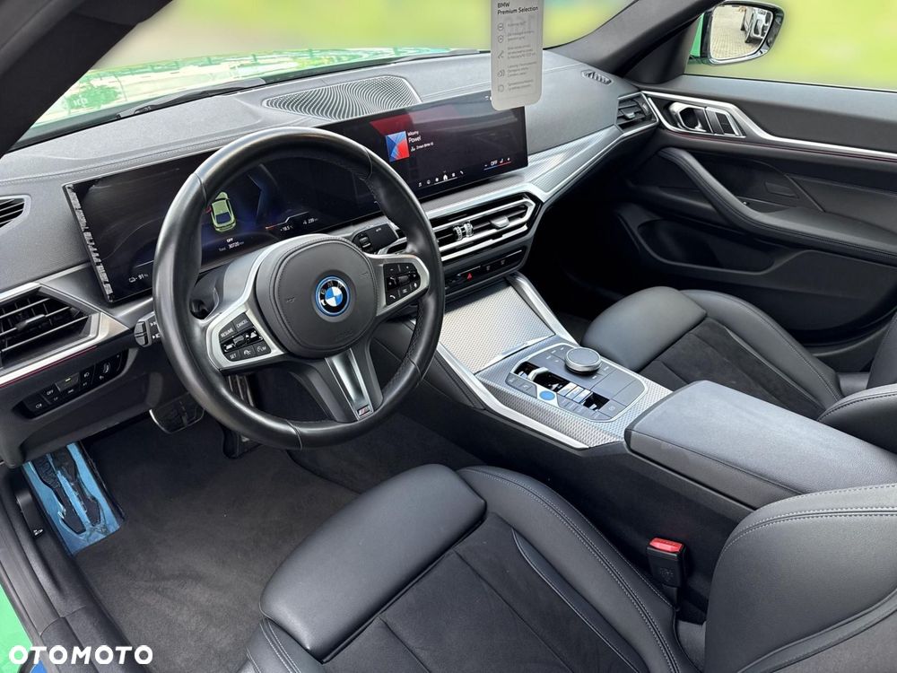 BMW i4 - 10