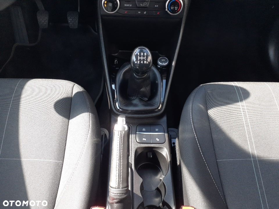 Ford Fiesta 1.1 S&S COOL&CONNECT - 12