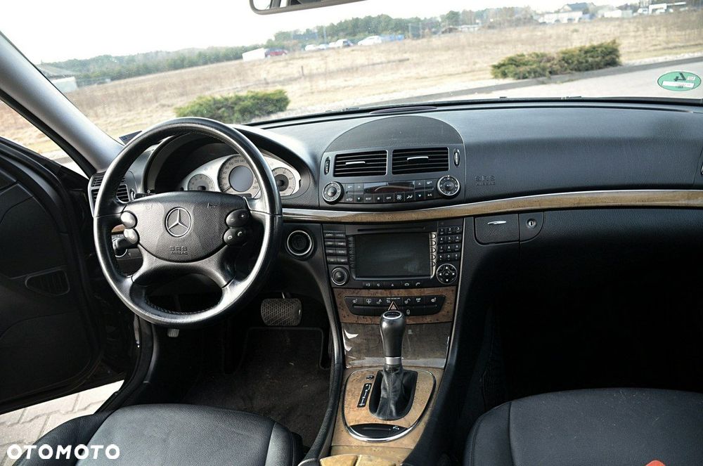 Mercedes-Benz Klasa E - 16