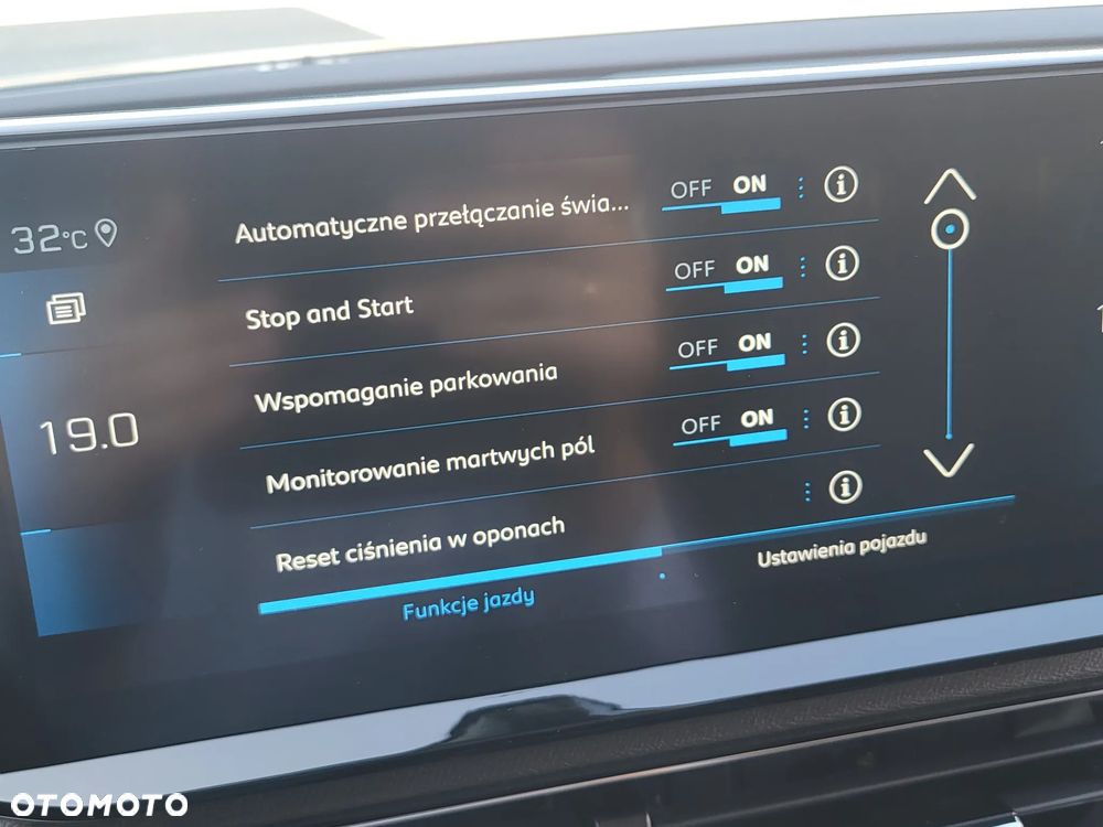 Peugeot 3008 1.5 BlueHDi Allure S&S - 20