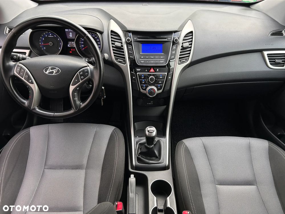 Hyundai i30 1.6 GDI Classic - 22