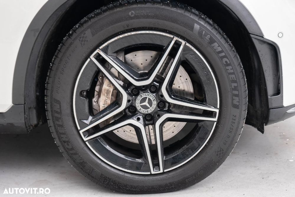 Mercedes-Benz GLC Coupe 300 4MATIC MHEV - 36